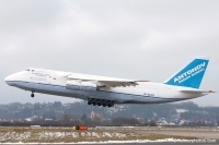 UR-82029