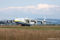 UR-82060