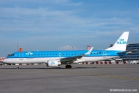 PH-EZR