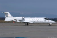 D-CNUE