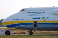 UR-82060