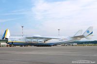 UR-82060